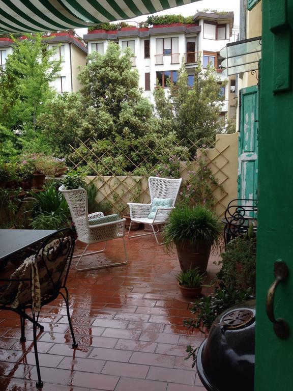 Apartments Quiet In The City Florence Room photo