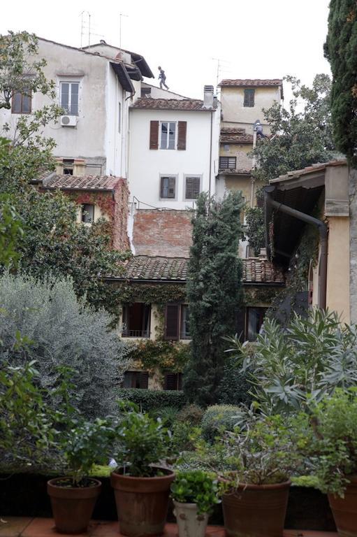 Apartments Quiet In The City Florence Room photo